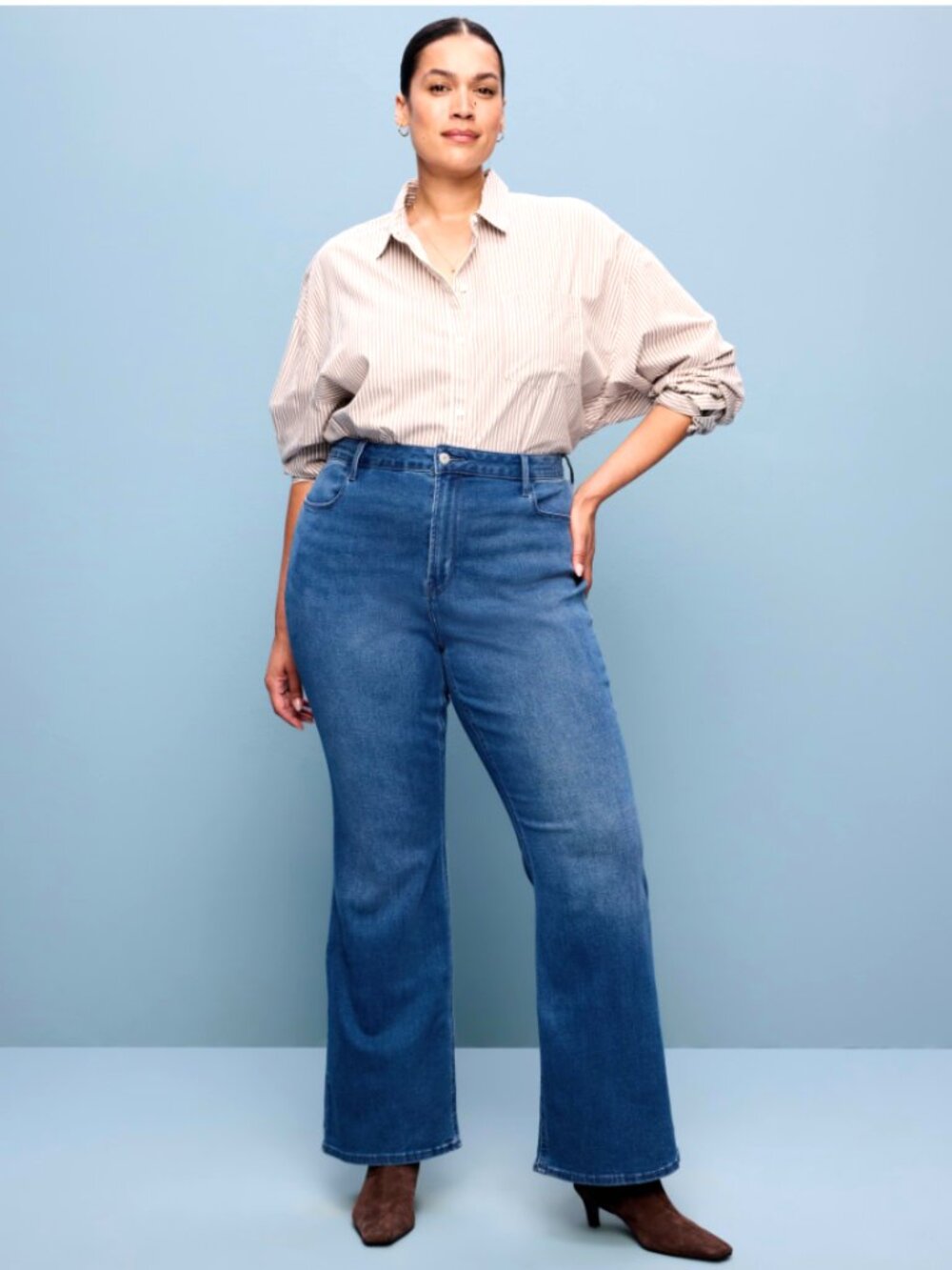 OLD NAVY High-Waisted Wow Flare Jeans. Plus Size 22